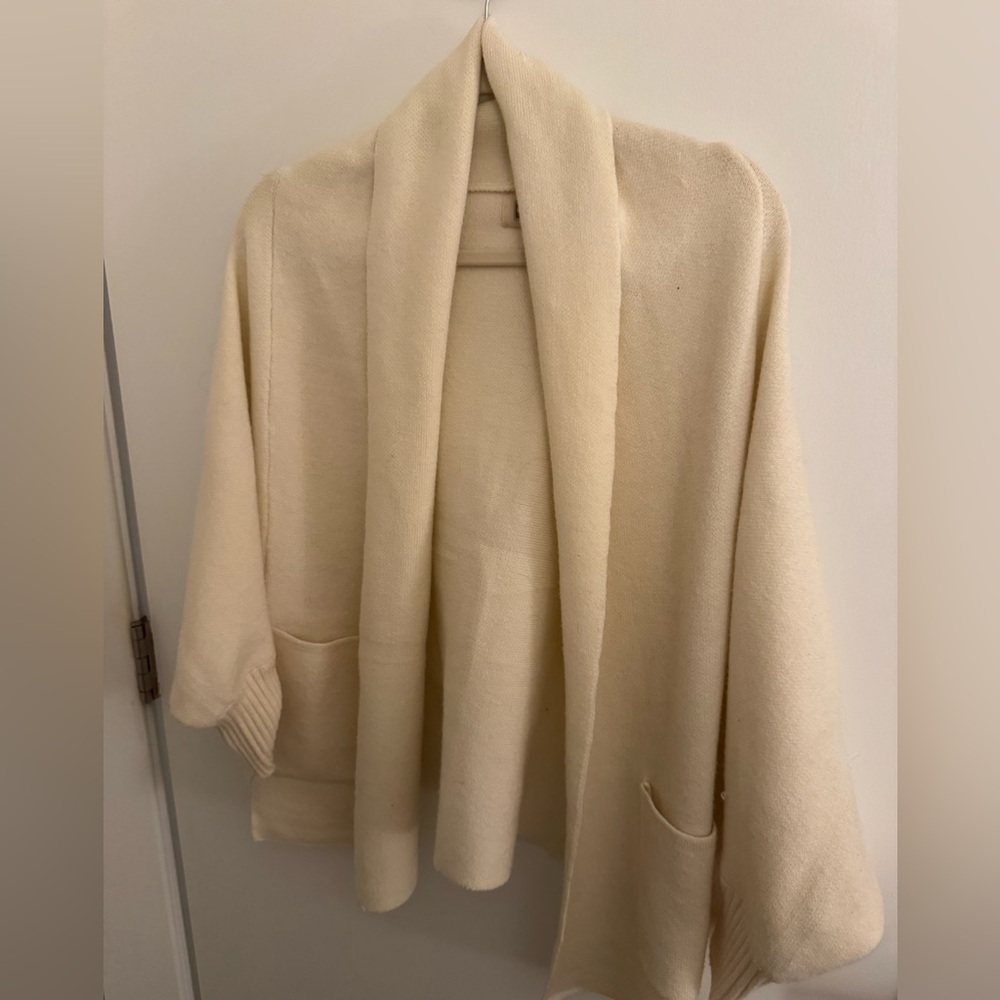 Elegant Cream Women's Sweater Look by M